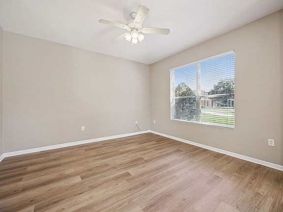 3rd image of 1359 Broken Oak Dr #47B