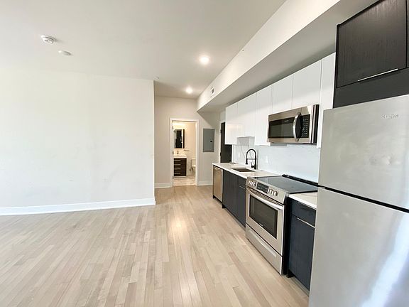5th image of 1518 N 8th St #U5