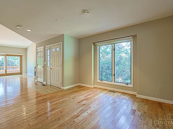 3rd image of 699 Totten Way