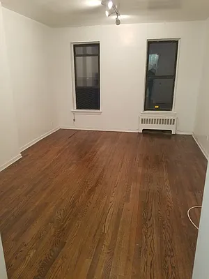 Rented by Allen Harris, LREB | media 7