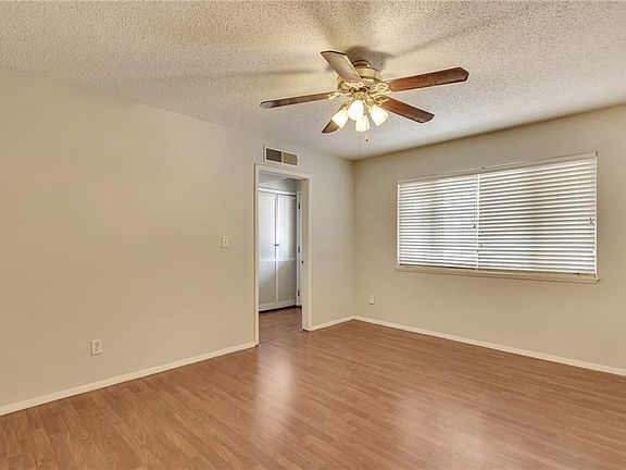 5th image of 10404 Centaur Dr