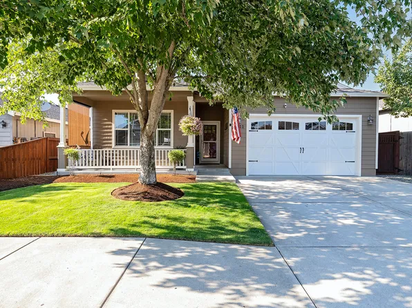 2511 Agate Mdws, White City, OR 97503