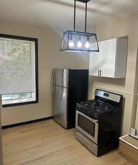 3630 Iowa Ave #1F — Photo 3