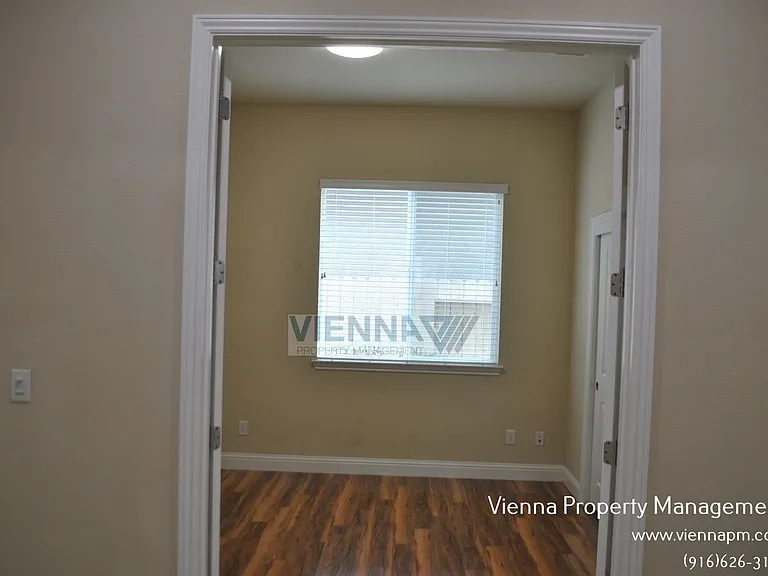 2101 Harpford Dr — Photo 19