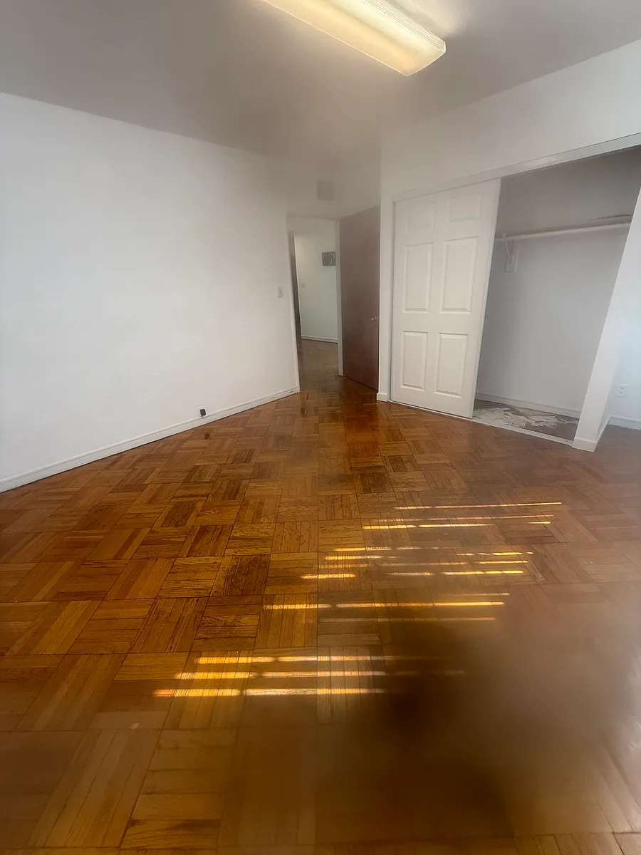 Building Photo - 8400 Macarthur Blvd #3
