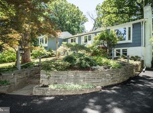 20438 White Oak Dr, Sterling, VA 20165