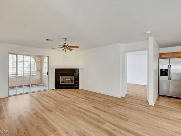 8452 Boseck Dr Unit 159, Las Vegas, NV 89145