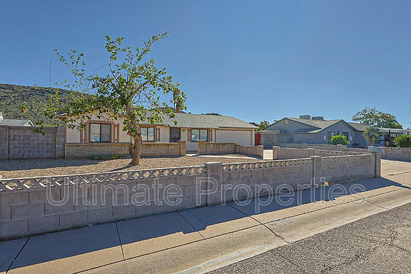 4 bed, 2.0 bath, 1534 sqft, $2,900 — Photo 4