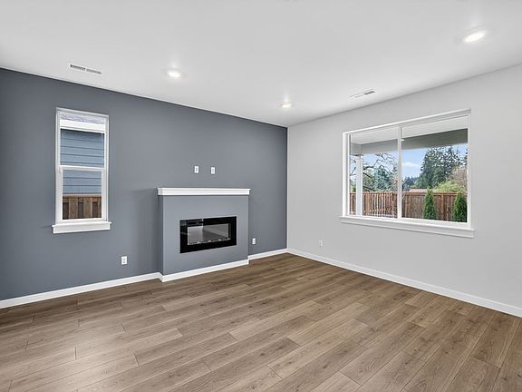 4th image of 1105 SE 33rd St #Cbdyk