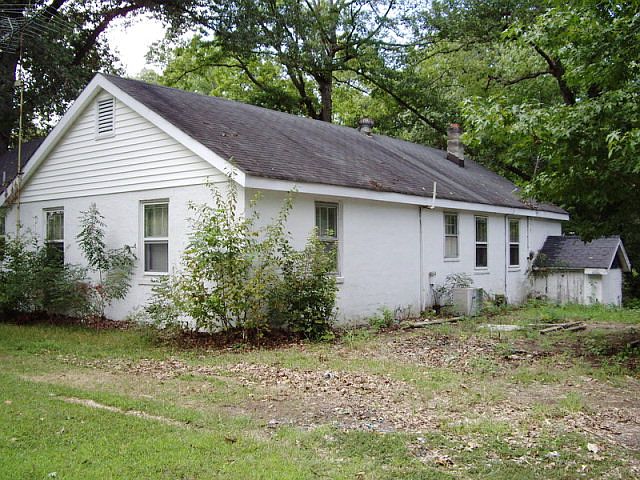 2nd image of 8011 Farmers Dr