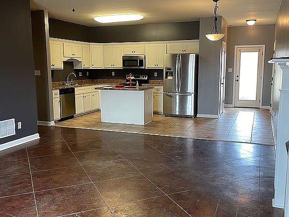 5th image of 3038 Bramble Crest Dr