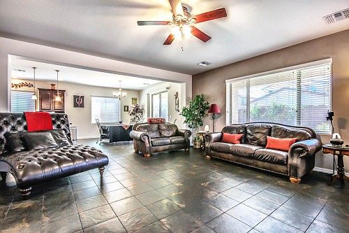 5th image of 1109 E Sourwood Dr