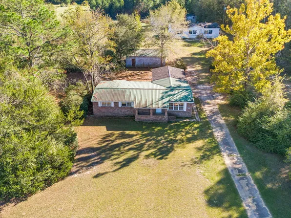 1697 Clayton Rd, Chipley, FL 32428