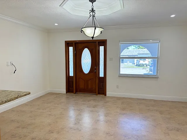 3660 NW 15th St — Photo 8