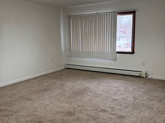 3rd image of 104 E Poplar St #5