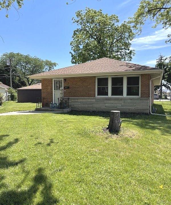 1st image of 723 S 23rd Ave