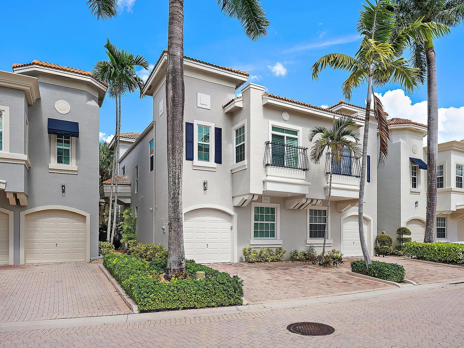 3 bed, 2.5 bath, 1910 sqft, $15,000 — Photo 3