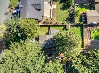 7727 NE 167th St, Kenmore, WA 98028