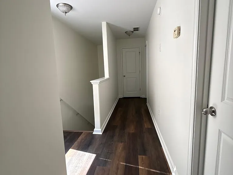 100 Davis St #11 — Photo 13