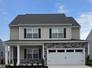32 Brompton St, Falling Waters, WV 25419