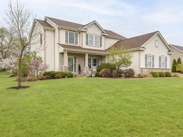 809 Pinehurst DRIVE, Mukwonago, WI 53149