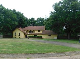 2420 E Coburn Cir, Muskogee, OK 74401