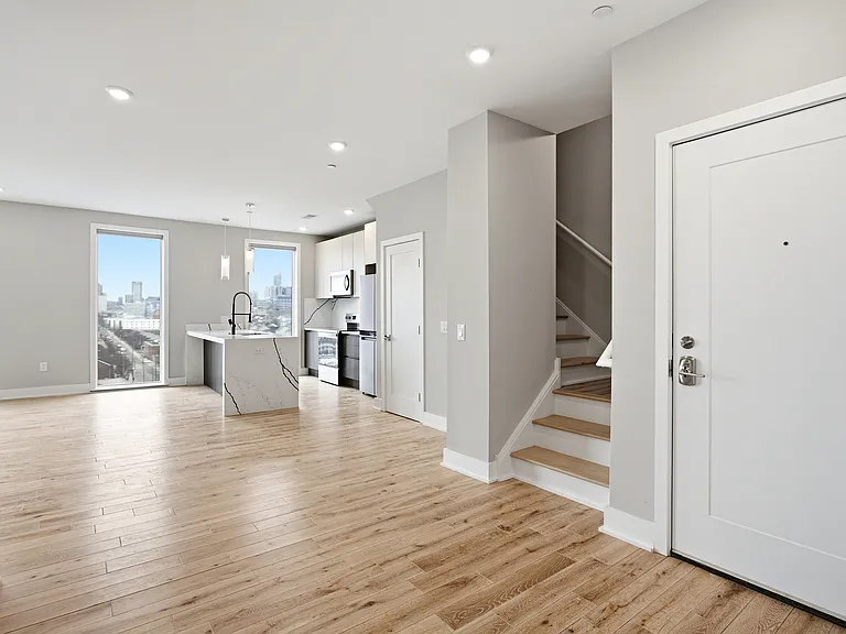 Veranda Apartments — Photo 55