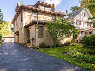 124 Parkside Cres, Rochester, NY 14617