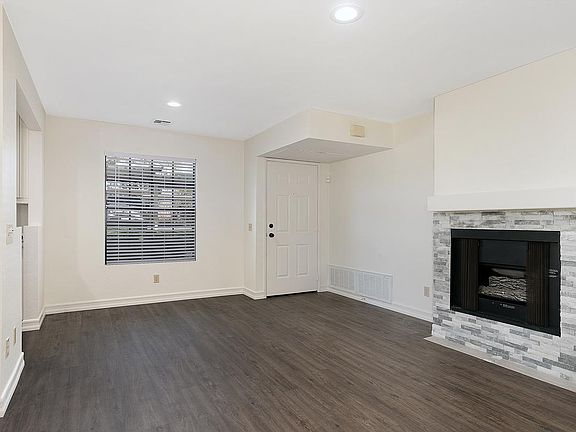 5th image of 10303 Azuaga St Unit 11