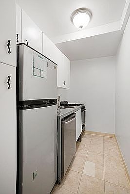 4th image of 1175 York Ave APT 1F