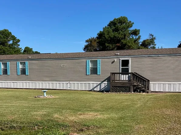 413 Sand Dollar Dr, Gloucester, NC 28528