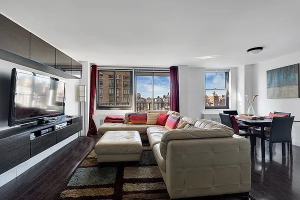 Rented by CORE | media 16