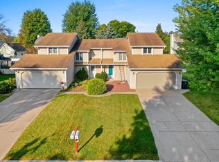 2378 Cedar Ridge Ct, Green Bay, WI 54313