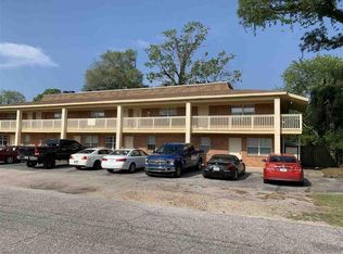 99 S 3rd St APT 6, Pensacola, FL 32507