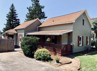 19 Sprague Ave, Riverside, RI 02915