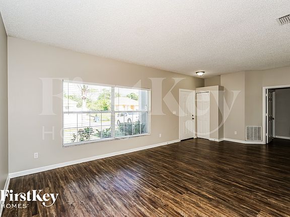 3rd image of 2242 Mantilla Ave SE