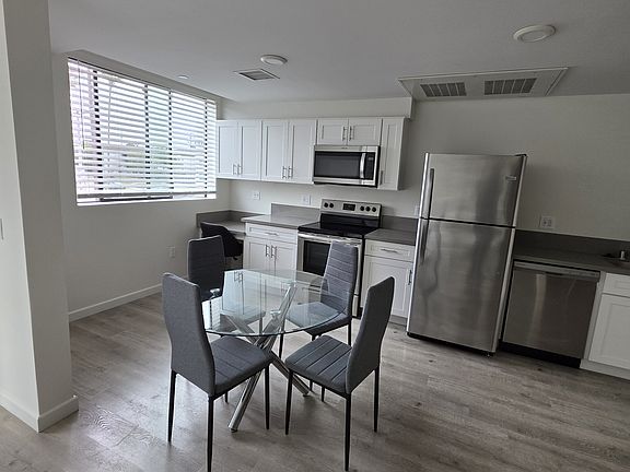 4th image of 7001 S La Tijera Blvd #206