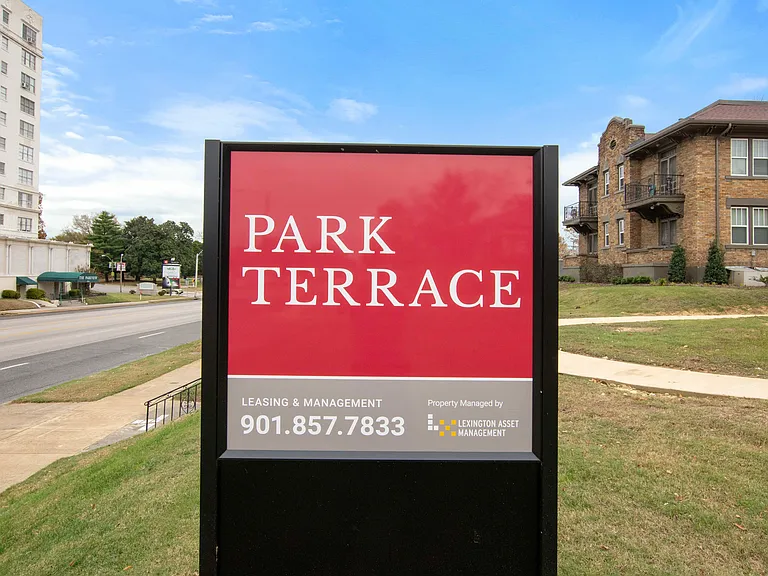 Park Terrace Apartments — Photo 15