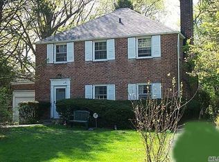 7 Road On The Hl, Great Neck, NY 11021