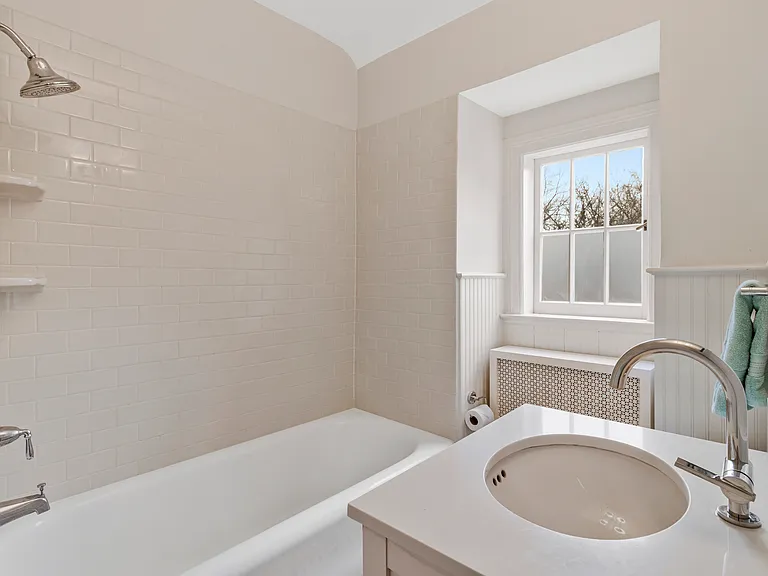 5334 Nebraska Ave NW — Photo 17