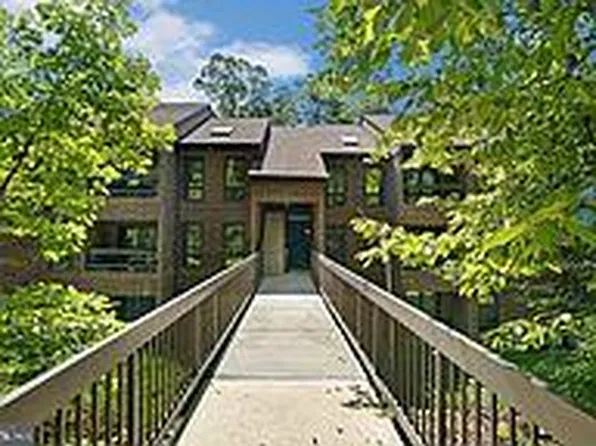 23242 Chestnut Oak Ct APT 1049, California, MD 20619