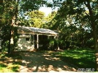 63 Neptune Ave, Hampton Bays, NY 11946
