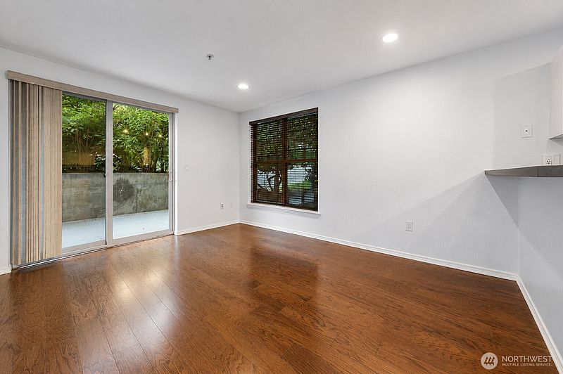3rd image of 1323 Boren Avenue #206