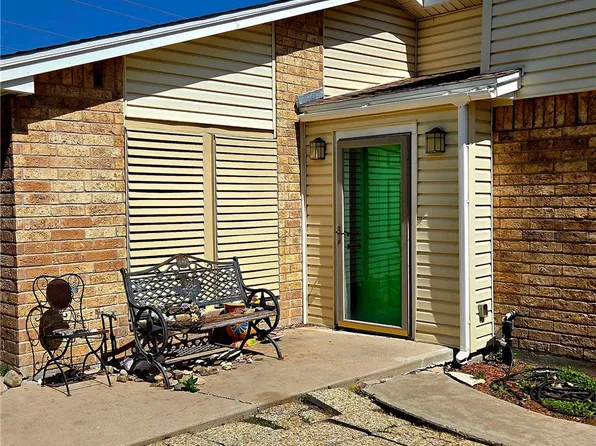 12118 Hearn Rd, Corpus Christi, TX 78410