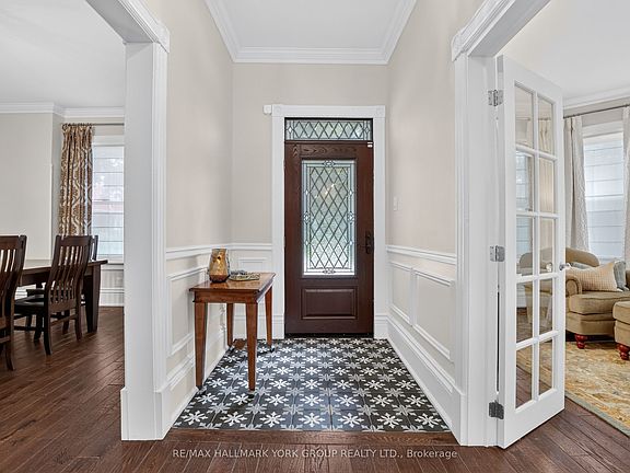 4th image of 150 Lorne Ave