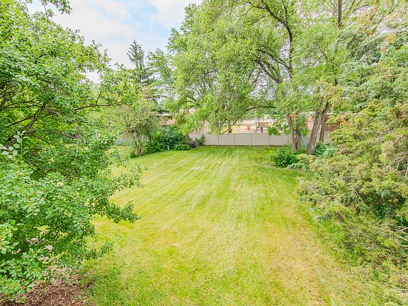2nd image of 3553 Marseilles Ln