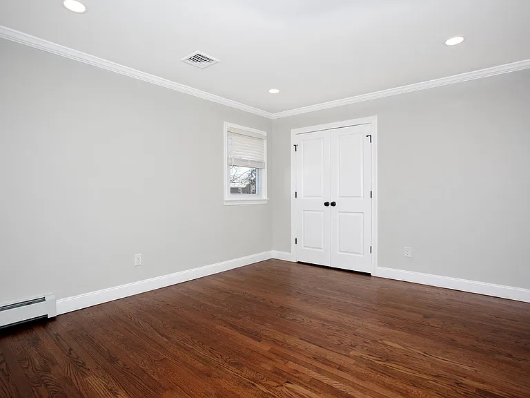 611 Kingsland Ave — Photo 13