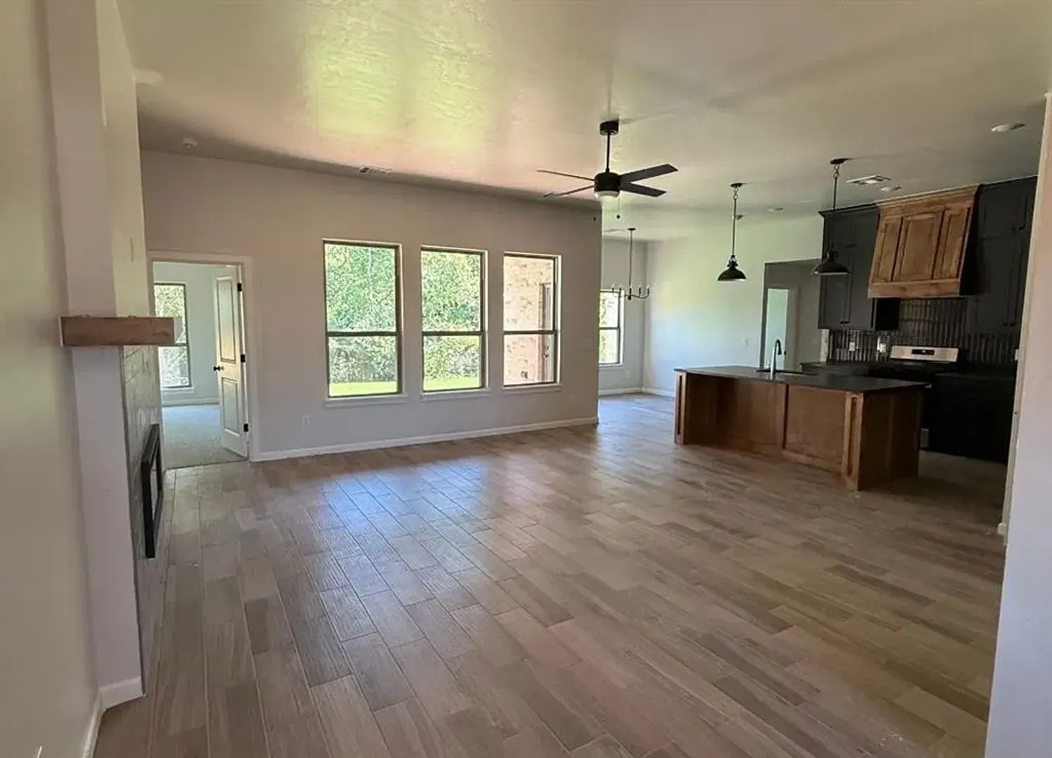 Brand-New 2026 Build in Yukon! 4 Bedrooms, Gas Fireplace & 3-Car Garage! — Photo 2