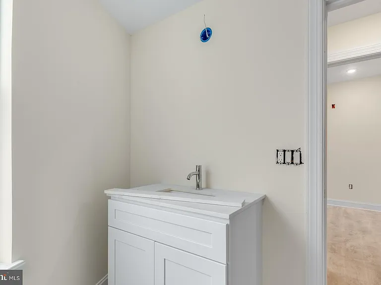 6601 Ridge Ave #C — Photo 9