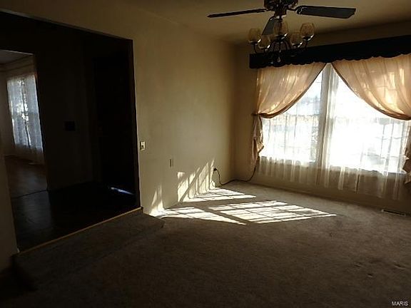 4th image of 2795 Radcliffe Dr